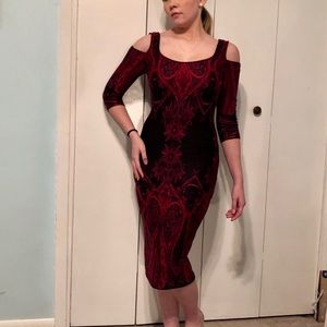 Fitted exotic print stretchy dress